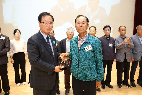 노인의날 기념행사 (11).JPG