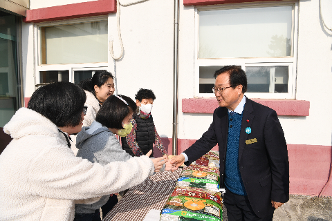 설맞이 군부대 및 사회복지시설 방문 (9).JPG