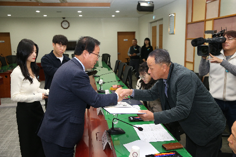렴군민감사관 위촉식 (31).JPG