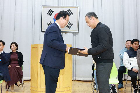 제9회 완주로컬푸드배 전국 배드민턴대회 (24).JPG