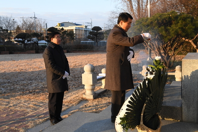 충혼탑참배(3).JPG