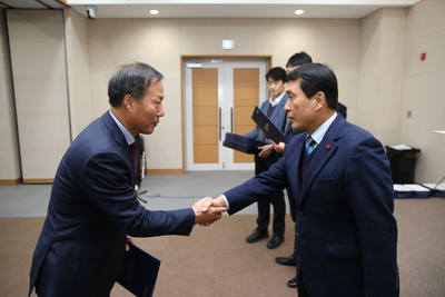 인사발령임용장교부(3).JPG