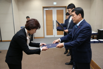 인사발령임용장교부(5).JPG
