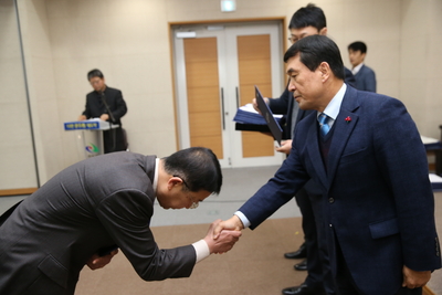 인사발령임용장교부(12).JPG