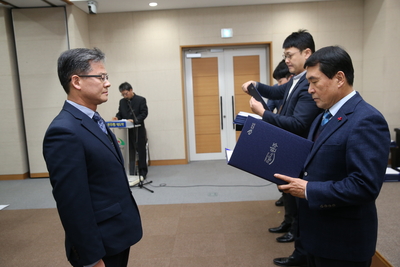 인사발령임용장교부(16).JPG