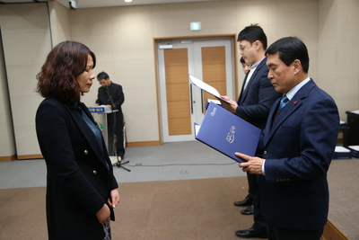 인사발령임용장교부(19).JPG