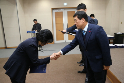 인사발령임용장교부(27).JPG