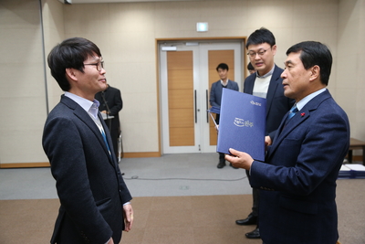 인사발령임용장교부(40).JPG