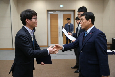 인사발령임용장교부(42).JPG