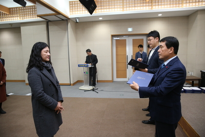 인사발령임용장교부(49).JPG