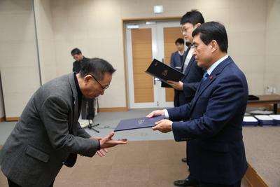 인사발령임용장교부(63).JPG