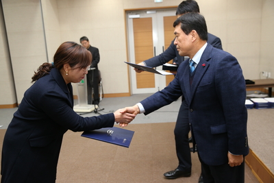 인사발령임용장교부(72).JPG