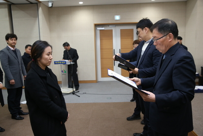 인사발령임용장교부2(7).JPG