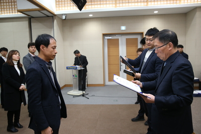 인사발령임용장교부2(10).JPG