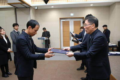 인사발령임용장교부2(11).JPG