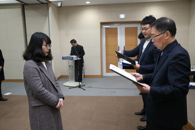 인사발령임용장교부2(39).JPG