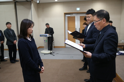 인사발령임용장교부2(49).JPG