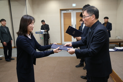 인사발령임용장교부2(50).JPG