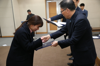 인사발령임용장교부2(70).JPG