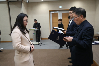 인사발령임용장교부2(85).JPG