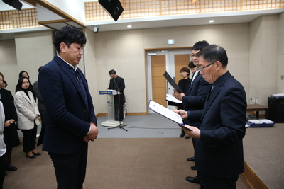 인사발령임용장교부2(92).JPG