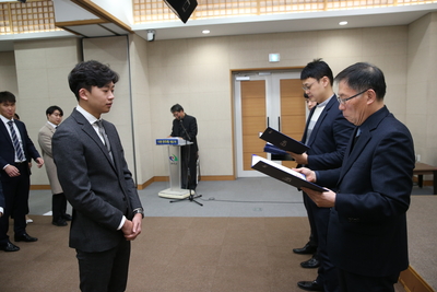인사발령임용장교부2(104).JPG