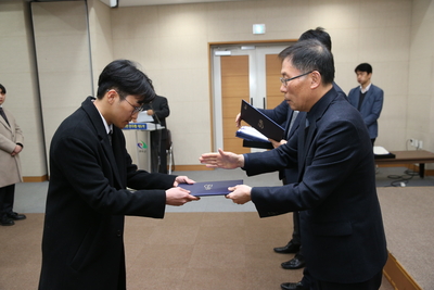 인사발령임용장교부2(120).JPG