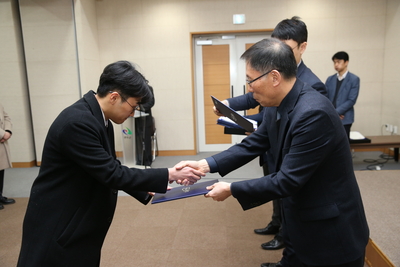 인사발령임용장교부2(121).JPG
