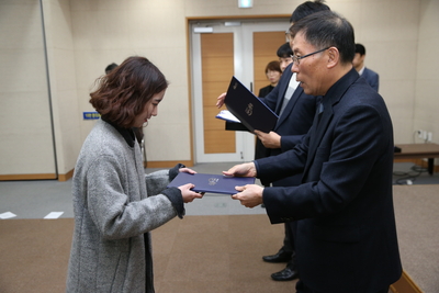 인사발령임용장교부2(140).JPG