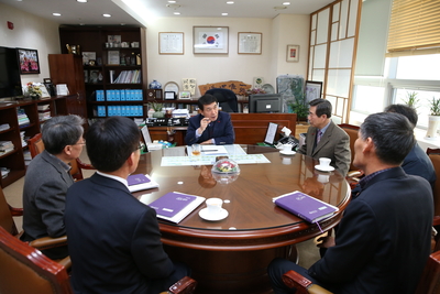 설명절기부전달식(친환경솔매포크)(4).JPG