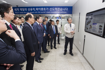 국무총리완주수소경제현장방문(34).jpg