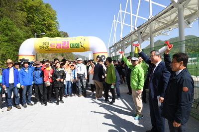 완주군민트레킹대회(12).JPG