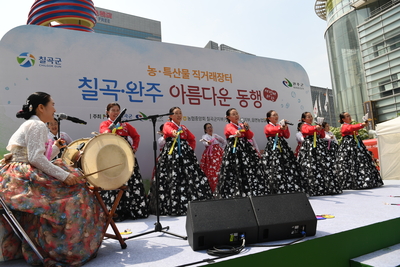 완주군-칠곡군청계천농특산물직거래장터(30).JPG