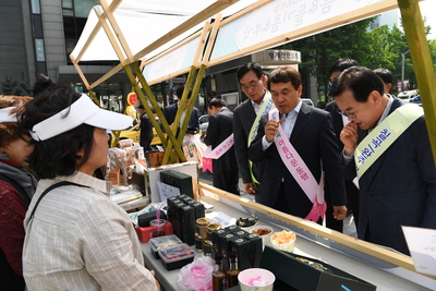 완주군-칠곡군청계천농특산물직거래장터(109).JPG