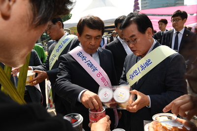 완주군-칠곡군청계천농특산물직거래장터(116).JPG