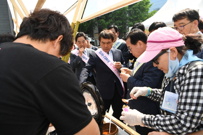 완주군-칠곡군청계천농특산물직거래장터(123).JPG