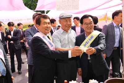 완주군-칠곡군청계천농특산물직거래장터(134).JPG