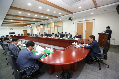 인재육성재단이사회(3).JPG