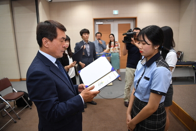 애향장학금수여식(32).JPG