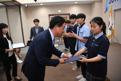 애향장학금수여식(61).JPG