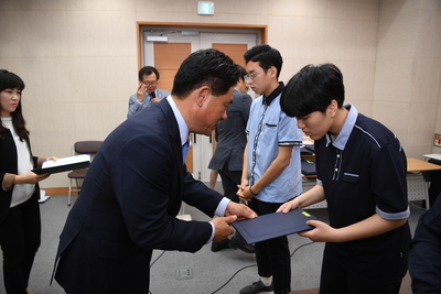 애향장학금수여식(65).JPG