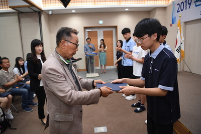 애향장학금수여식(72).JPG