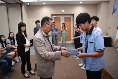 애향장학금수여식(74).JPG