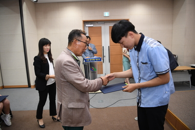 애향장학금수여식(79).JPG