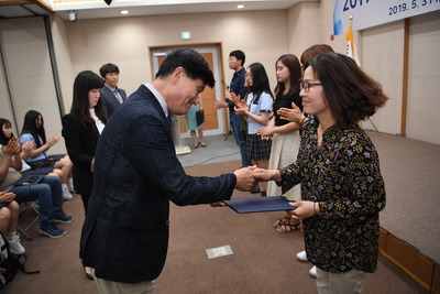 애향장학금수여식(103).JPG