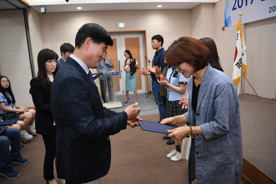 애향장학금수여식(104).JPG