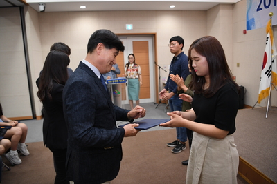 애향장학금수여식(106).JPG