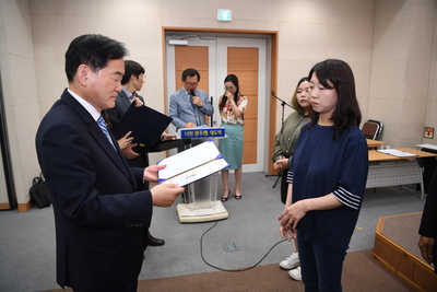애향장학금수여식(122).JPG