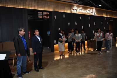 김진성작가작품기증식(1).JPG