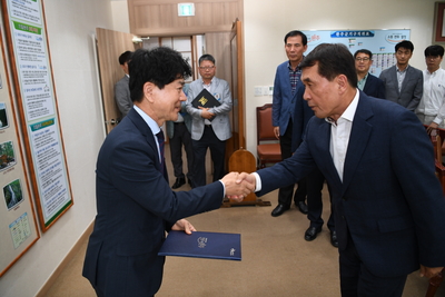 제29대부군수사령교부식(3).JPG